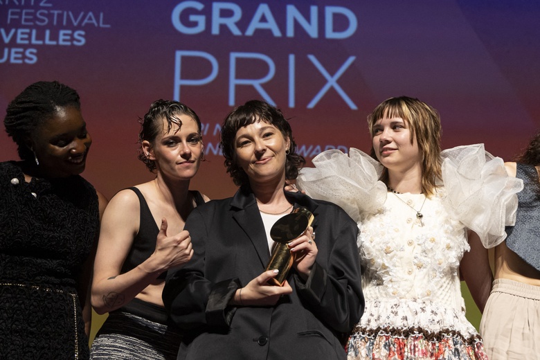 Kristen Stewart’s effortless style shines at the Biarritz Film Festival!