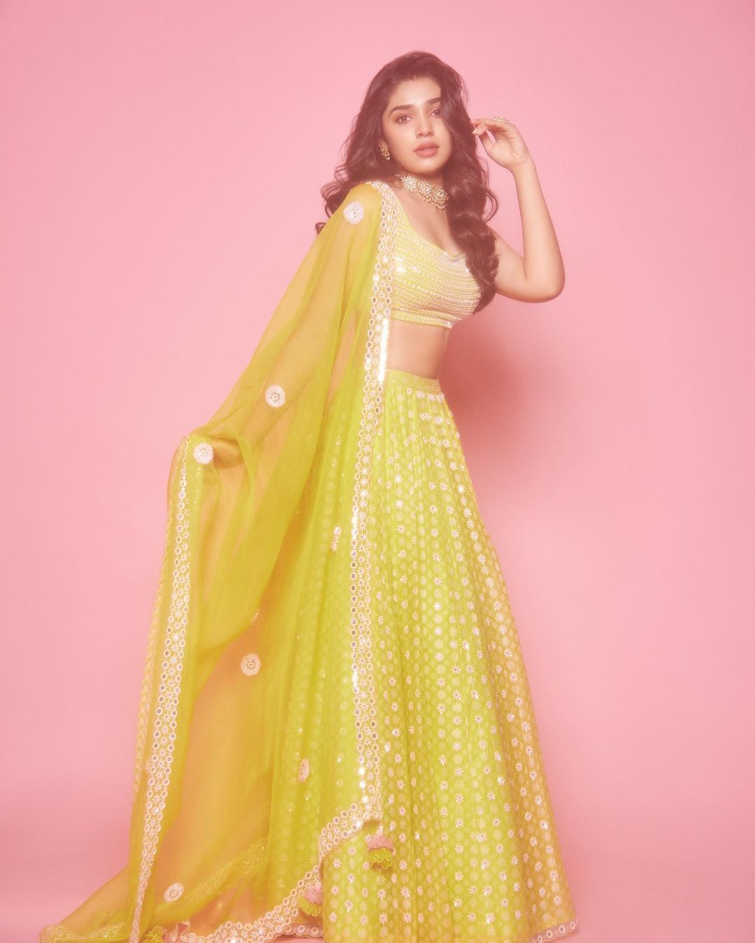 Krithi Shetty Latest Glamour Photos and Stunning Looks