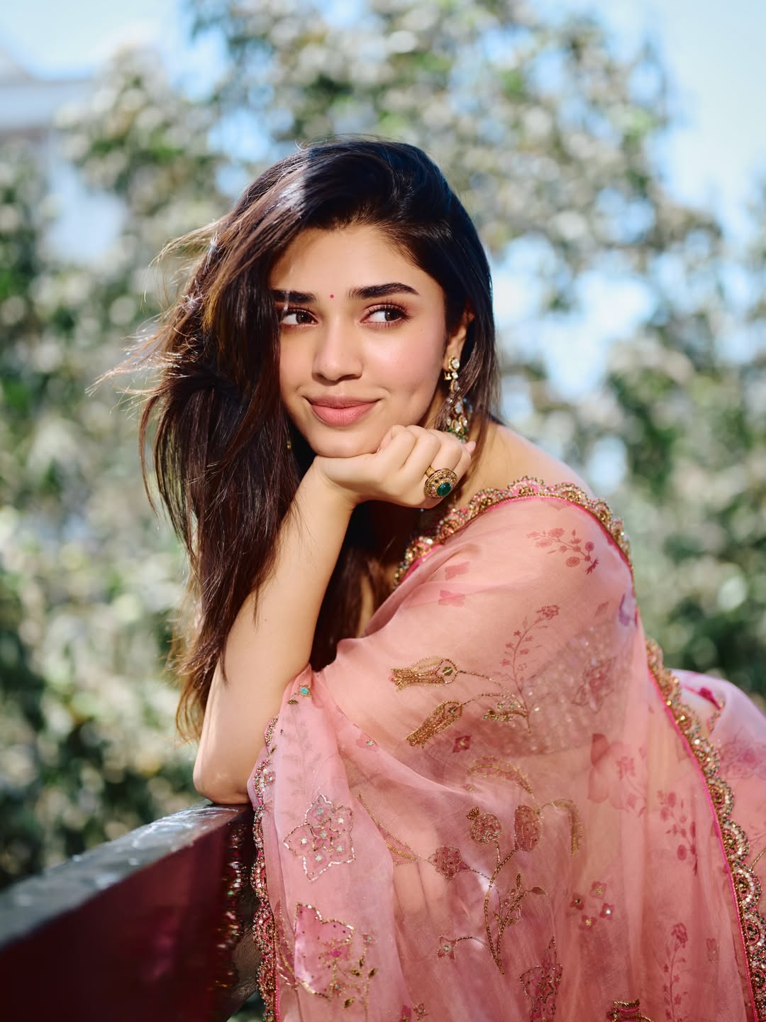 Krithi Shetty's Stunning Pink & Gold Glamour