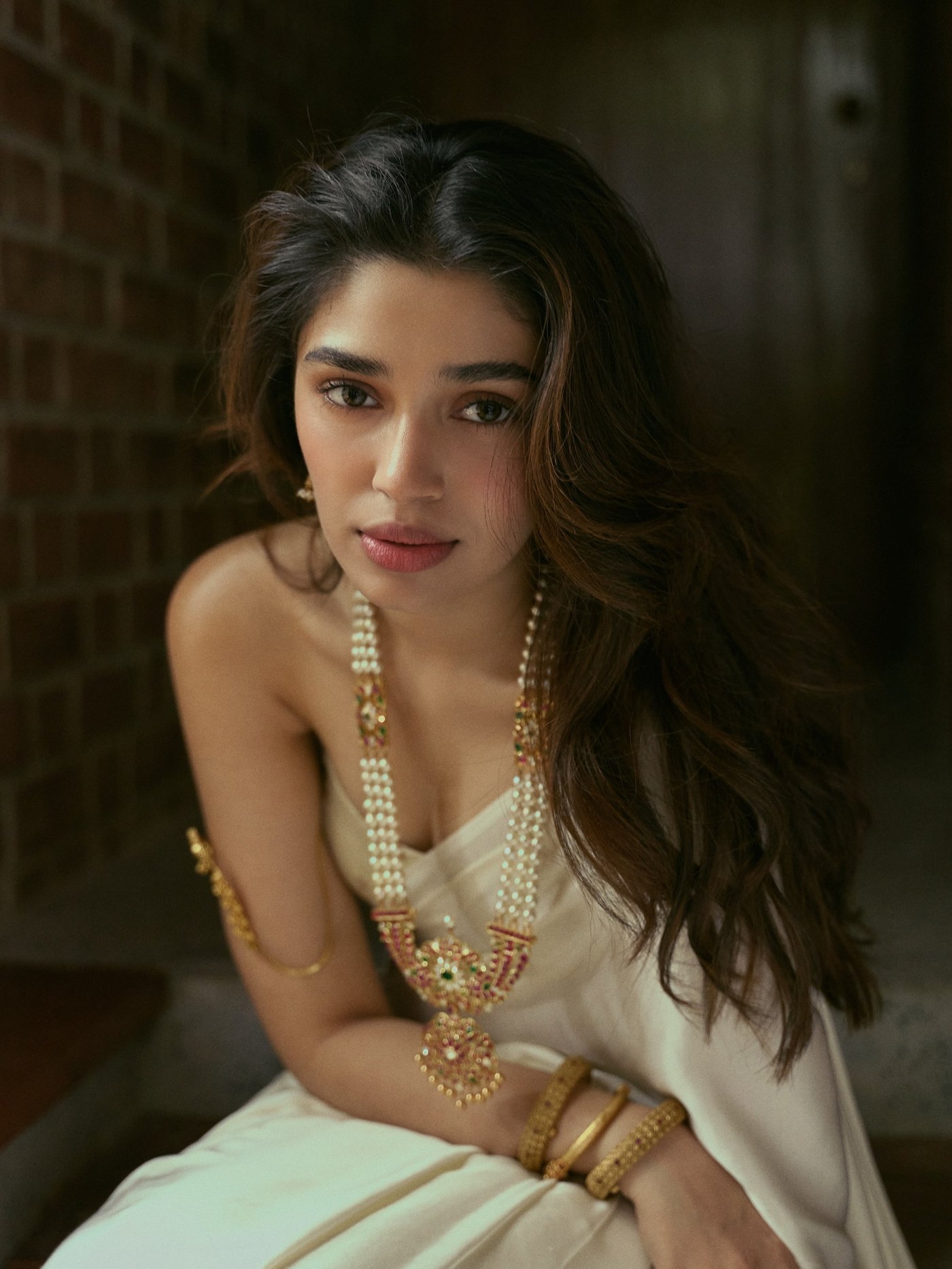 Krithi Shetty Masters the Art of Ethnic Chic in Cream and Gold