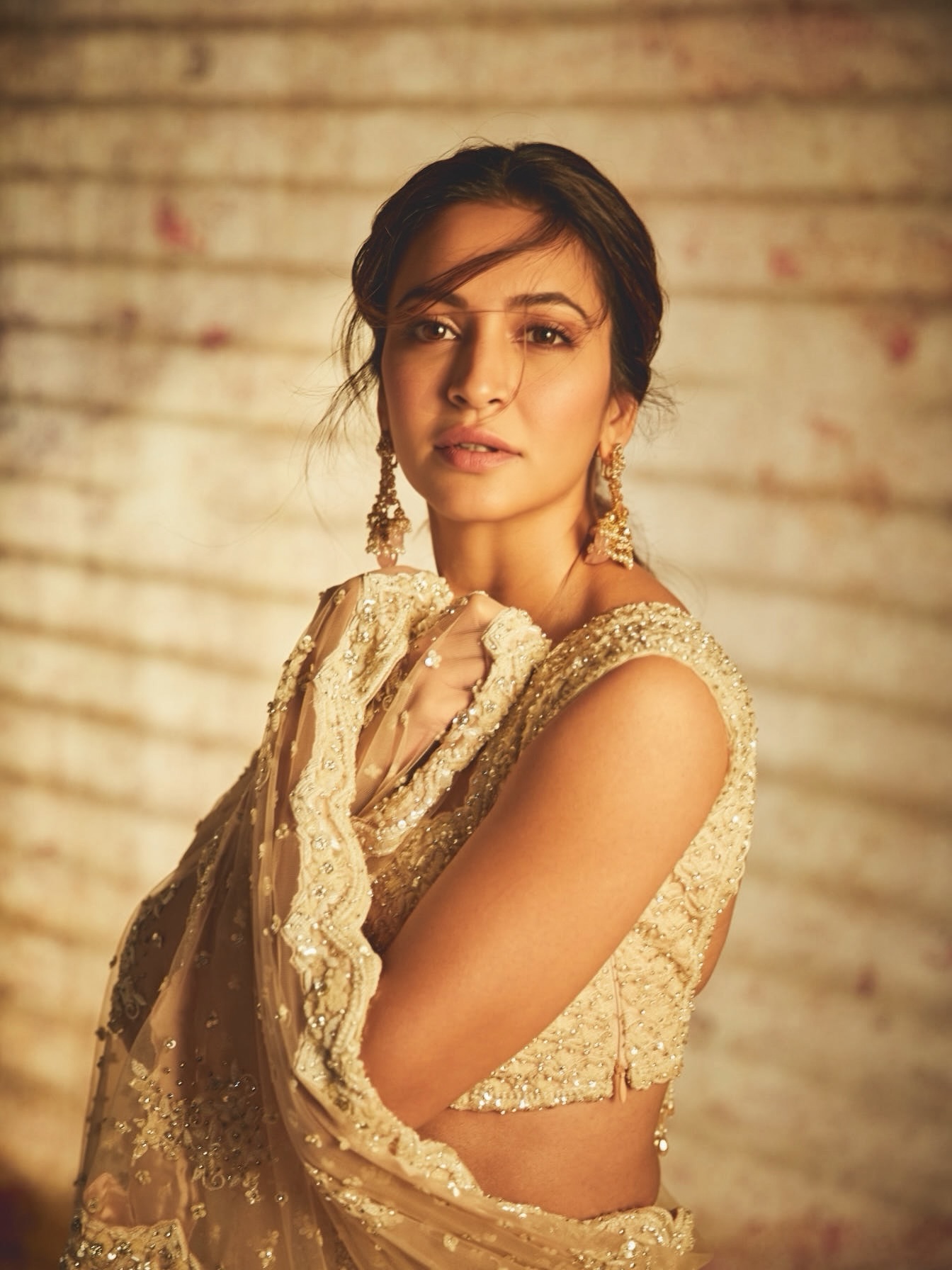 Kriti Kharbanda's Ivory-Gold Lehenga: A Study in Subtlety