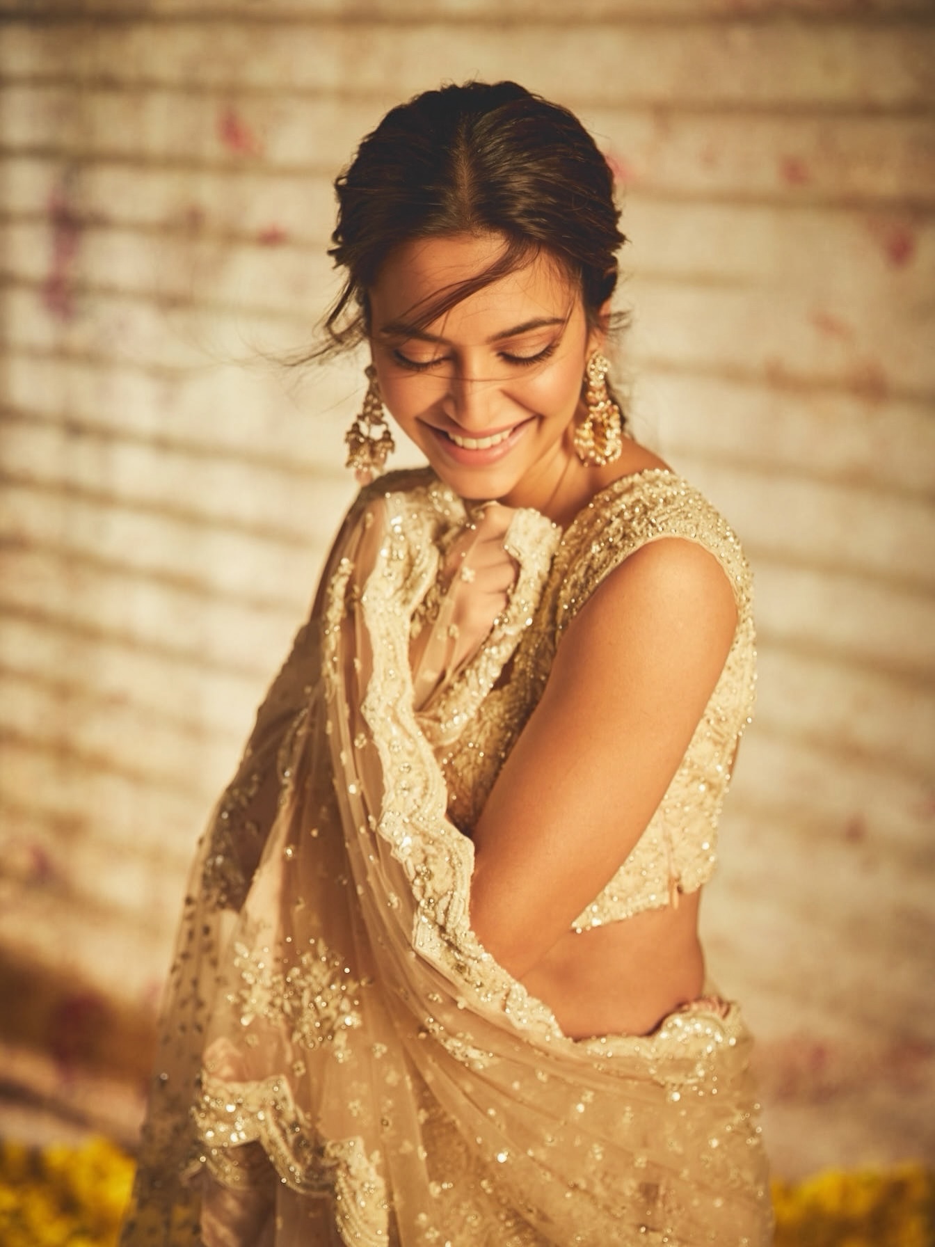 Kriti Kharbanda's Ivory-Gold Lehenga: A Study in Subtlety