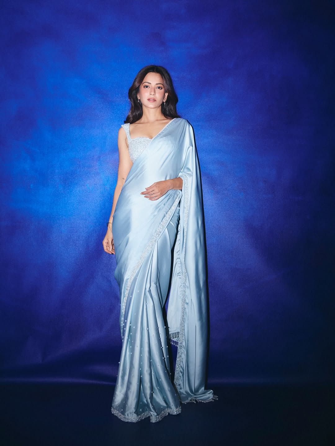Kriti Kharbanda's Pastel Satin Dream Setting a New Fashion Trend