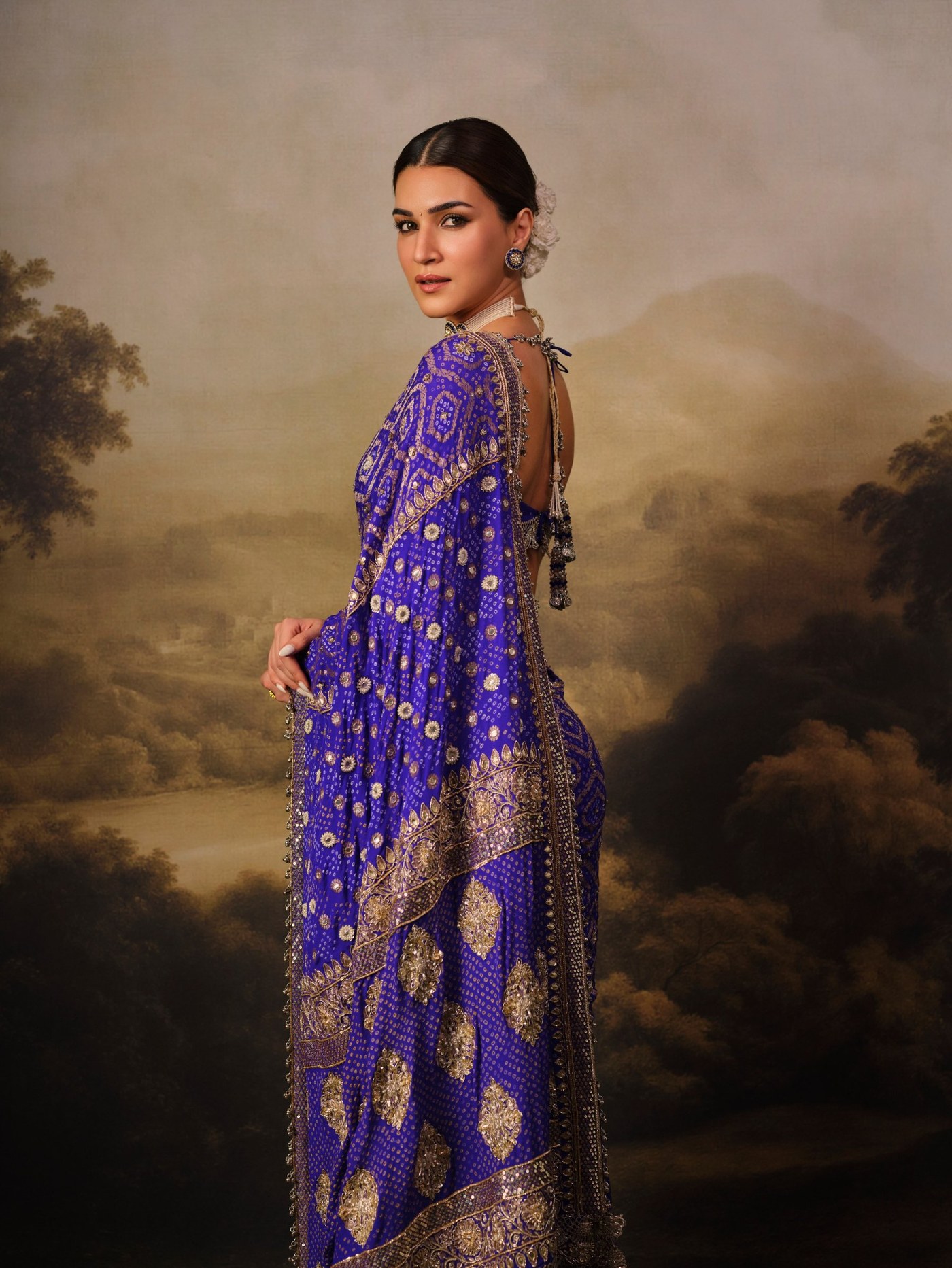 Manish Malhotra Bandhani Saree Sets the Tone for Festive Season