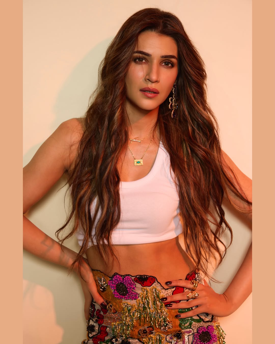 Kriti Sanon’s Y2K Glam Embroidered Mini Skirt Outfit Breaking Fashion Trends