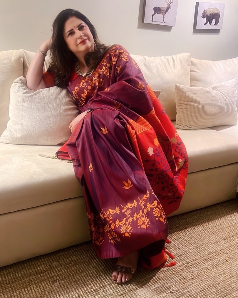 Kunickaa Sadanand Stuns in Effortlessly Chic Festive Glamour