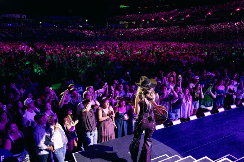 Lainey Wilson Steals the Show at Major Industry Events!