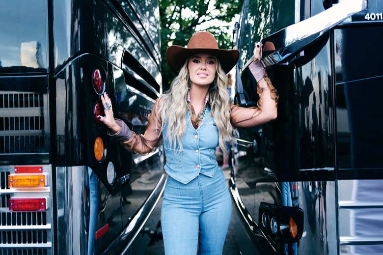Lainey Wilson Steals the Show at Major Industry Events!