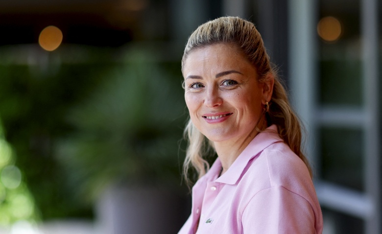 Laure Boulleau's Stunning Look Captures Fans