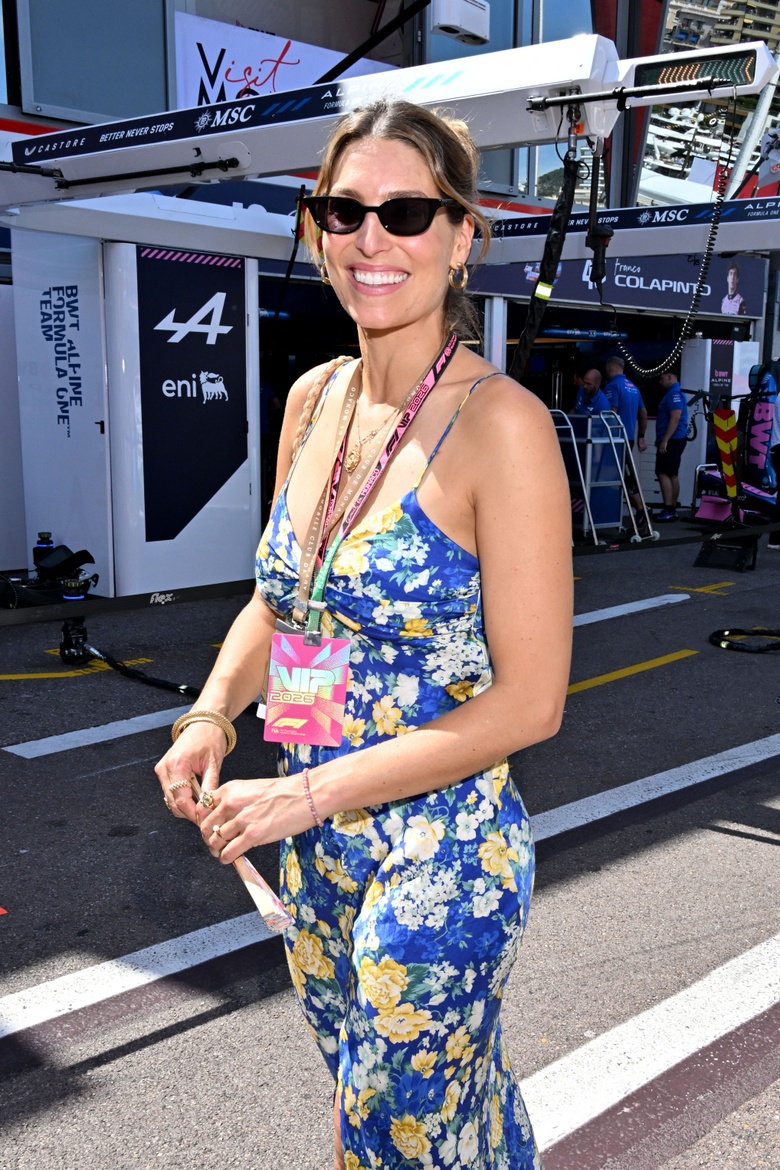Laury Thilleman's Stunning New Look Captures Fans