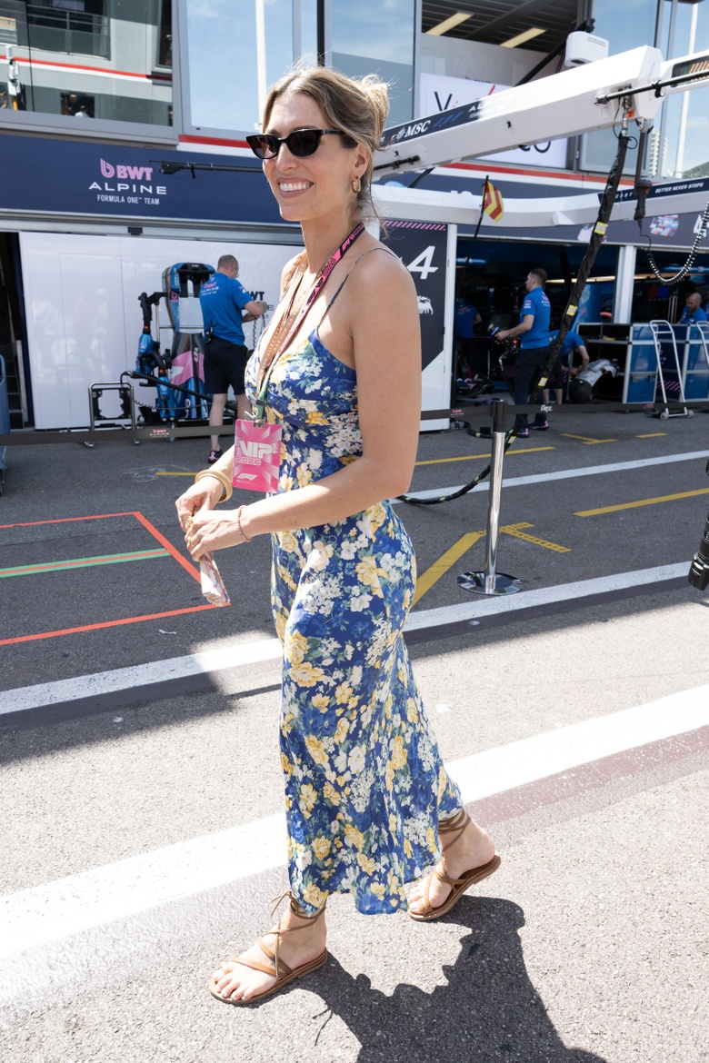 Laury Thilleman's Stunning New Look Captures Fans