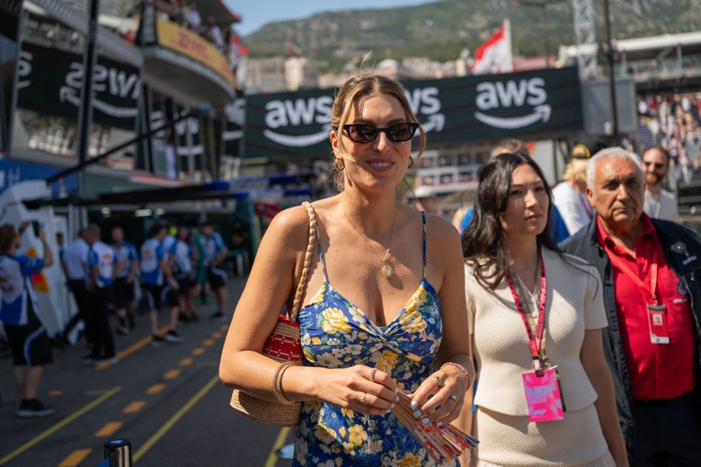 Laury Thilleman's Stunning New Look Captures Fans