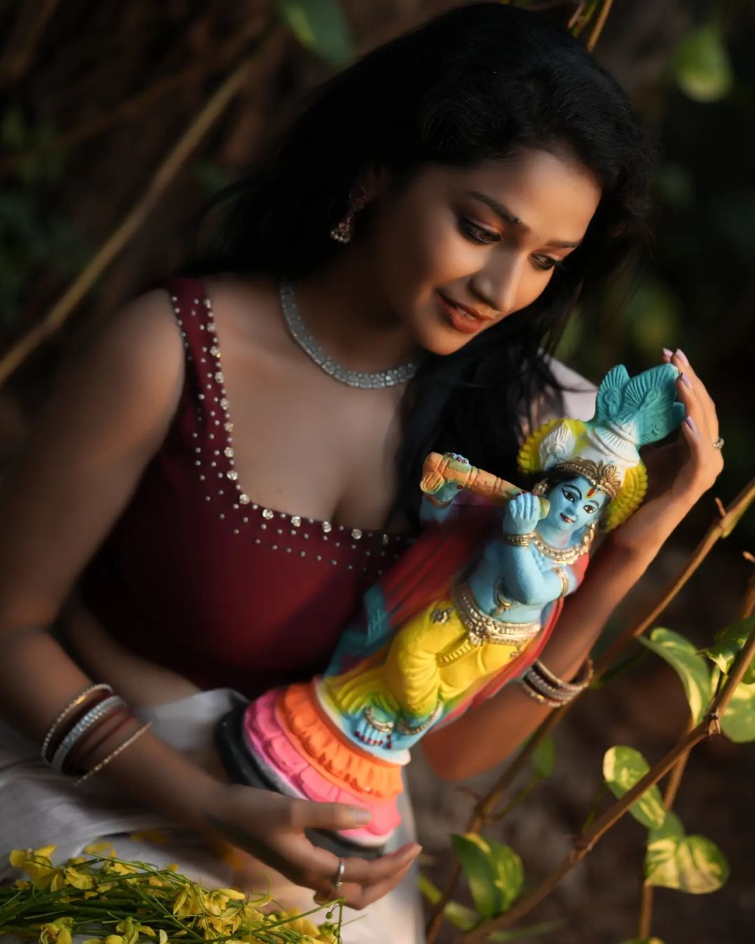 Lavanya Manickam Latest Photos and Stunning Looks