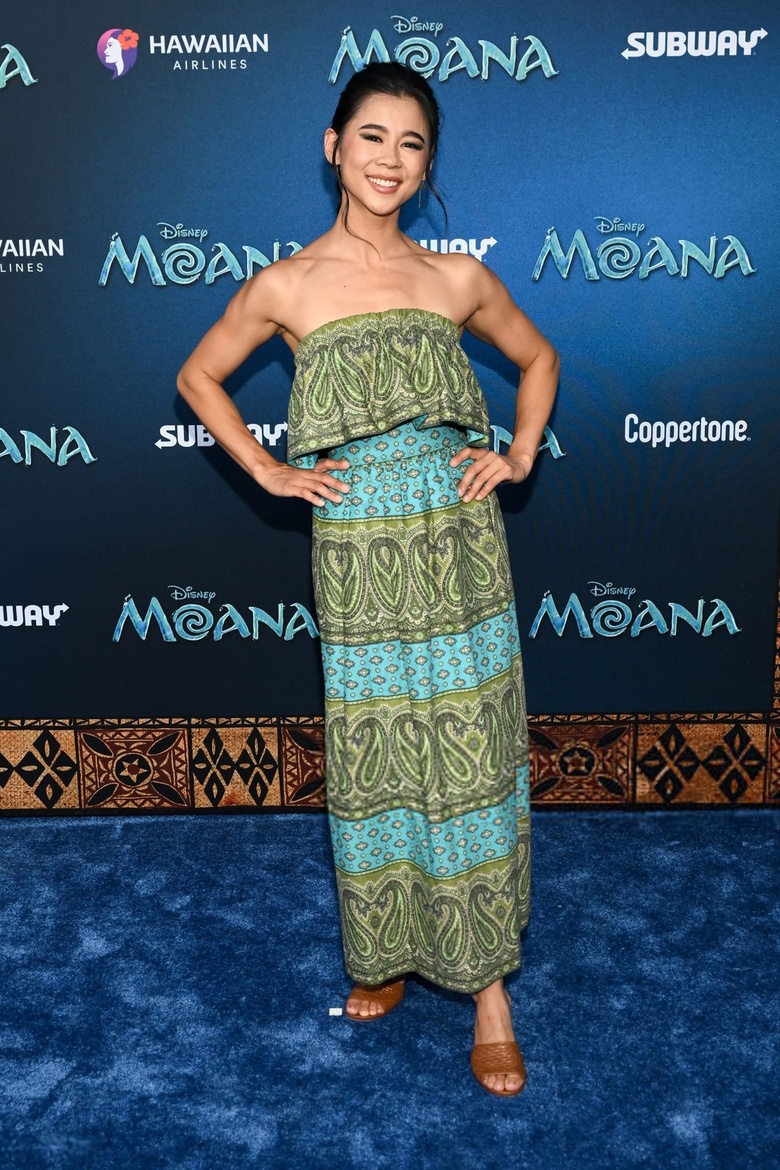 Leah Lewis Steals the Spotlight with Elegant Hollywood Glamour
