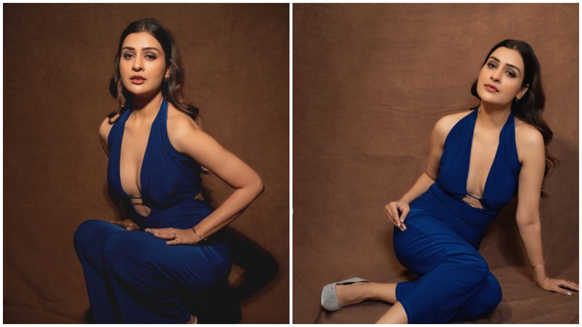 Legendary Actress Stunning Poses HD Photos from Saravanan Film