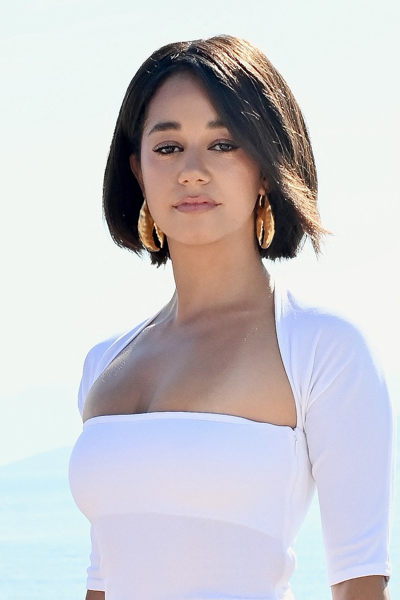 Lena Mahfouf Steals the Show at Jacquemus Photocall in L'Ile-Rousse