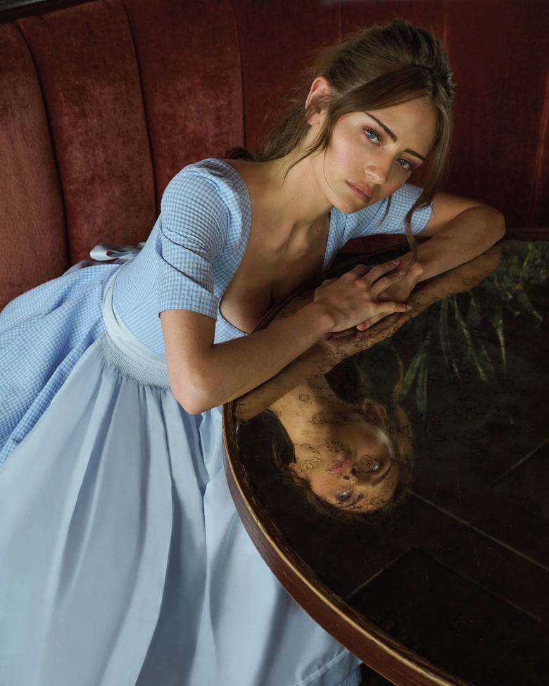 Leni Klum Steals the Show in Stunning Dirndl Collection Showcase