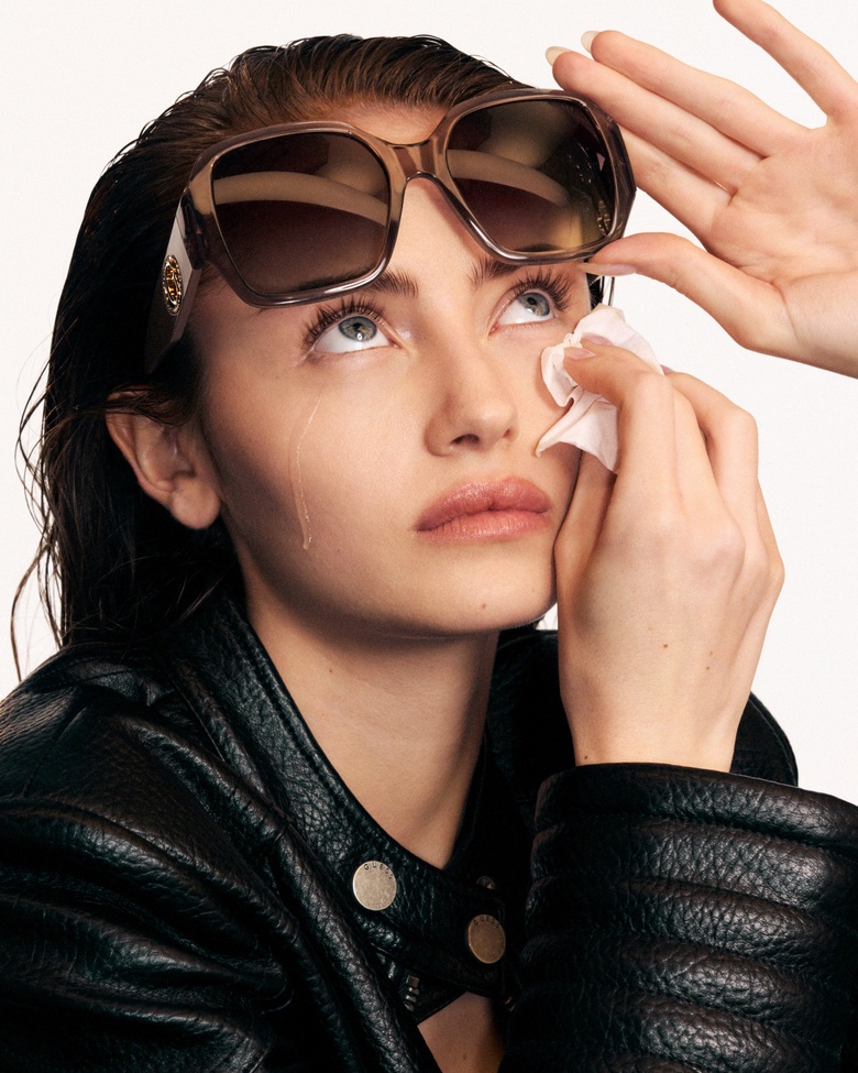 Leni Klum Steals the Spotlight in Stunning Campaign Look!