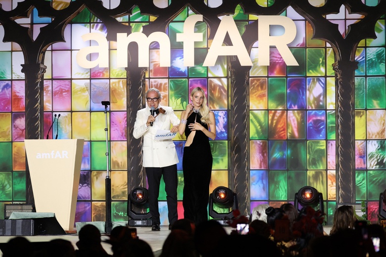 Leonie Hanne Steals the Spotlight at Venice Film Festival