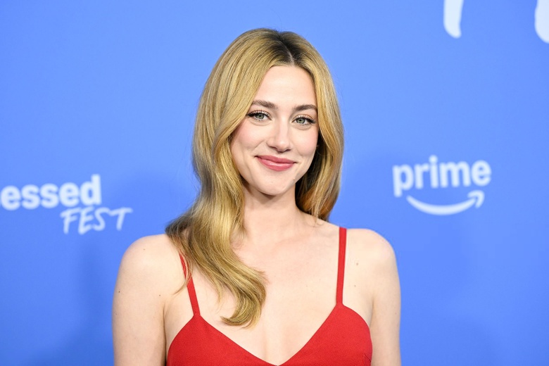 Obsessed Fest Glamour: Lili Reinhart Lights Up Los Angeles Red Carpet
