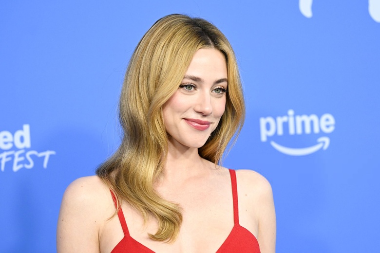 Obsessed Fest Glamour: Lili Reinhart Lights Up Los Angeles Red Carpet