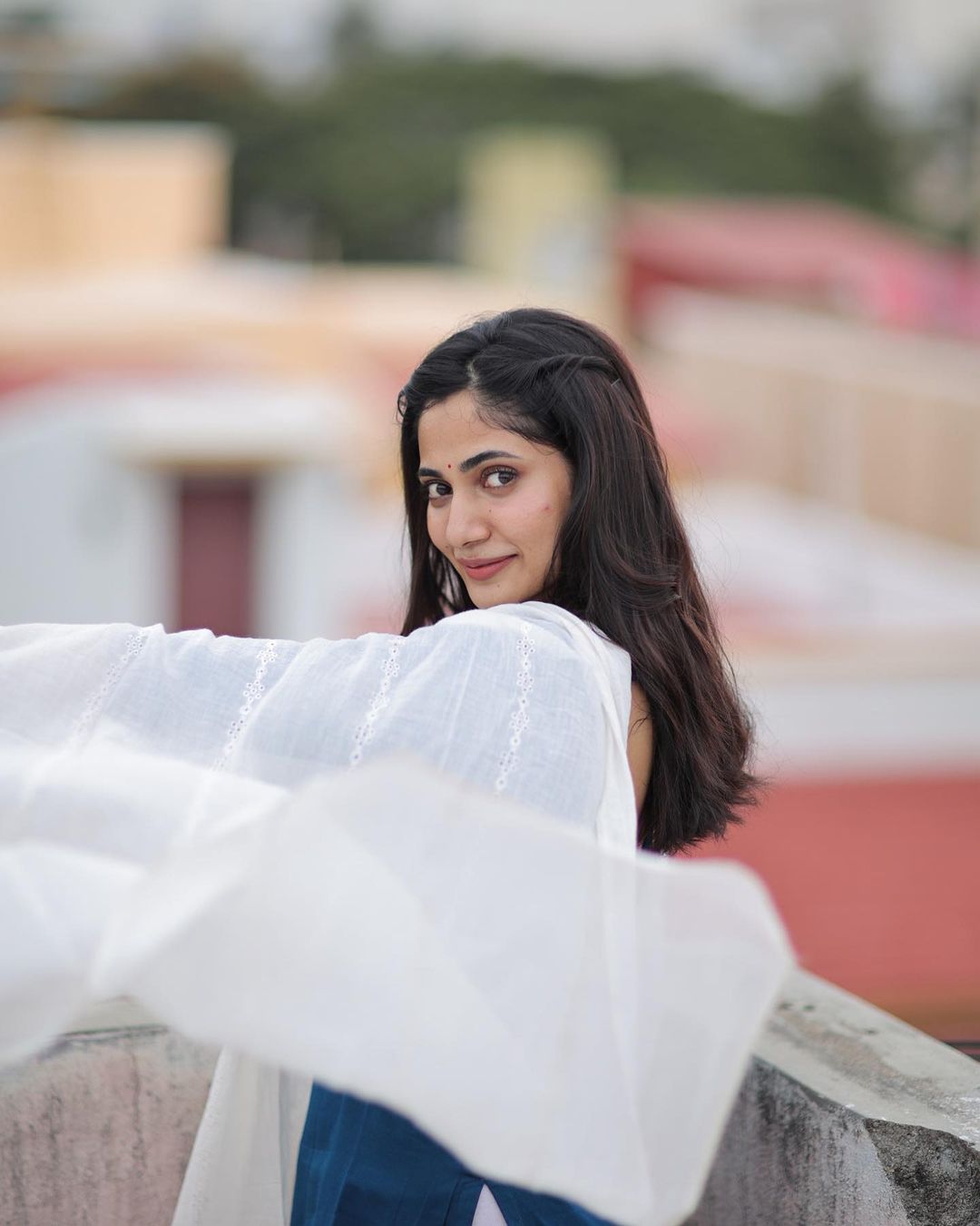 Losliya Mariyanesan Latest Glamour Photos and Looks