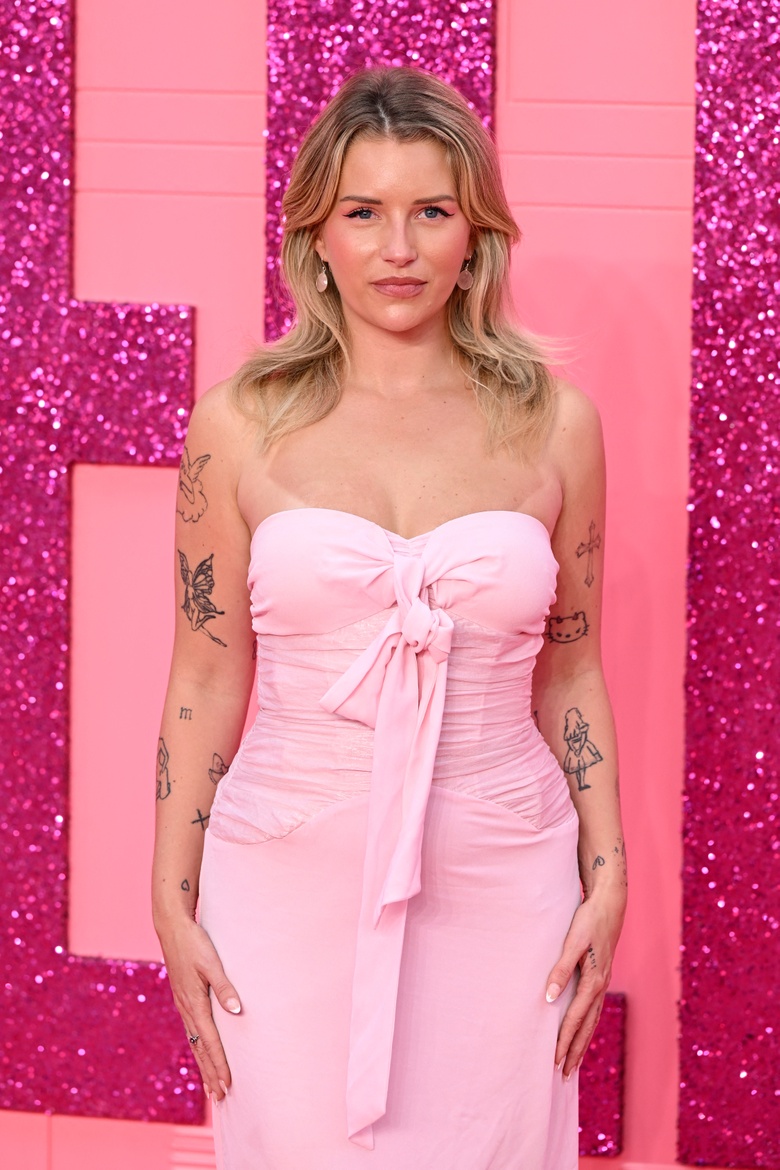 Lottie Moss Steals the Spotlight at Chic London Event Lookbook!