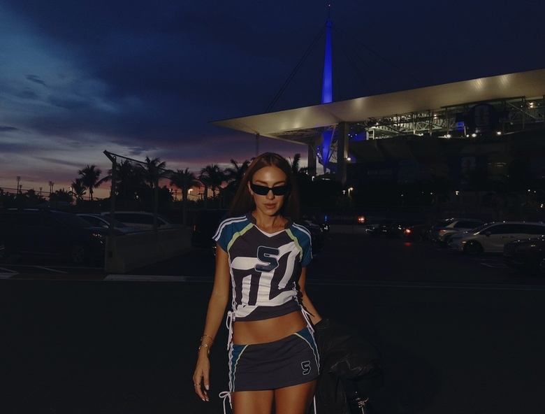 Luana Barron's Stunning Style Captures Attention