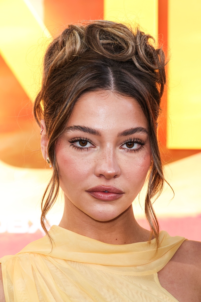 Madelyn Cline’s Stunning Style at Hollywood’s Biggest Events