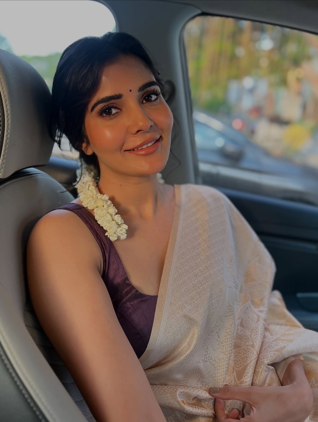 Madhuri Jain's Soft & Serene Moments