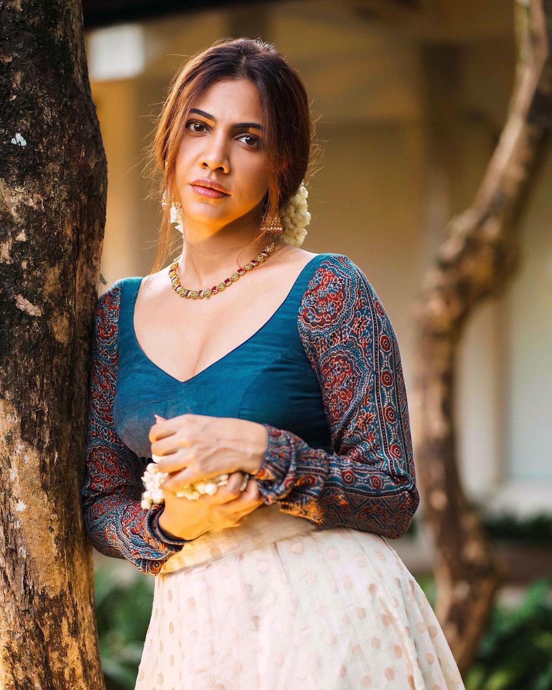 Madonna Sebastian Glamour Photos Stunning Celebrity Looks