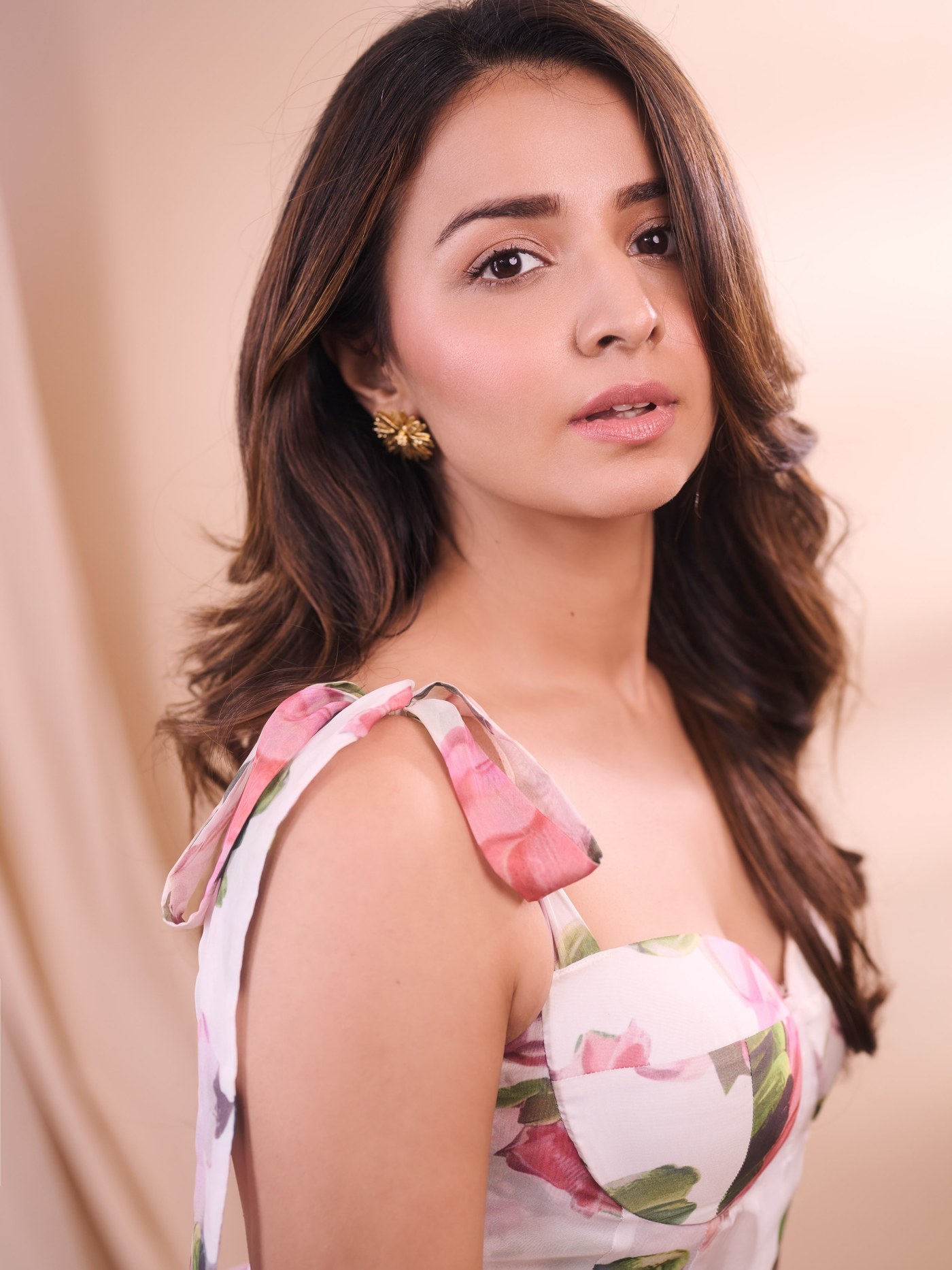 Mahima Makwana Blooms in Floral Elegance: Effortless Summer Style Goals