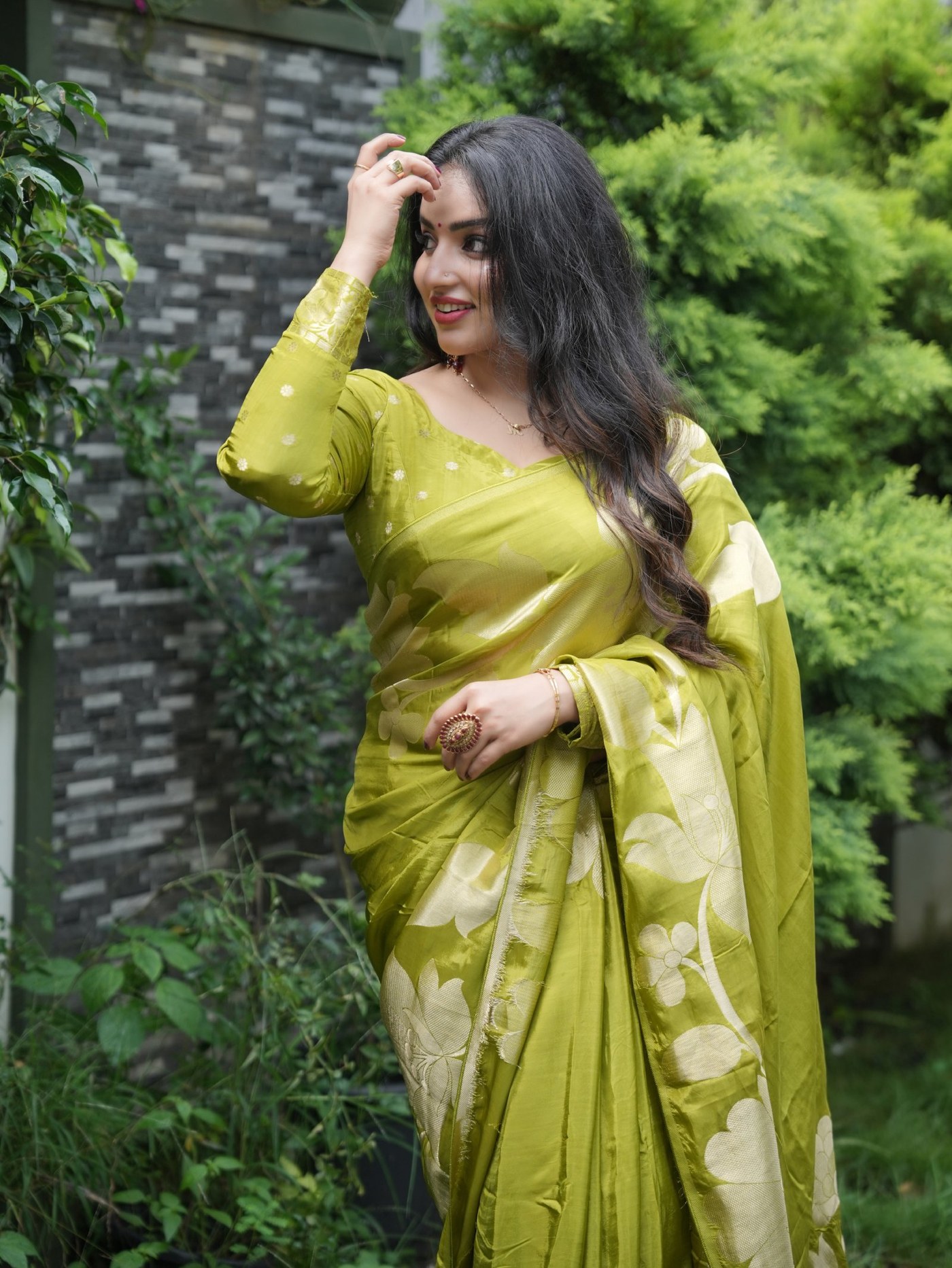 Malavika Menon's Lime Green Silk Saree Look is a Masterclass in Festive Elegance
