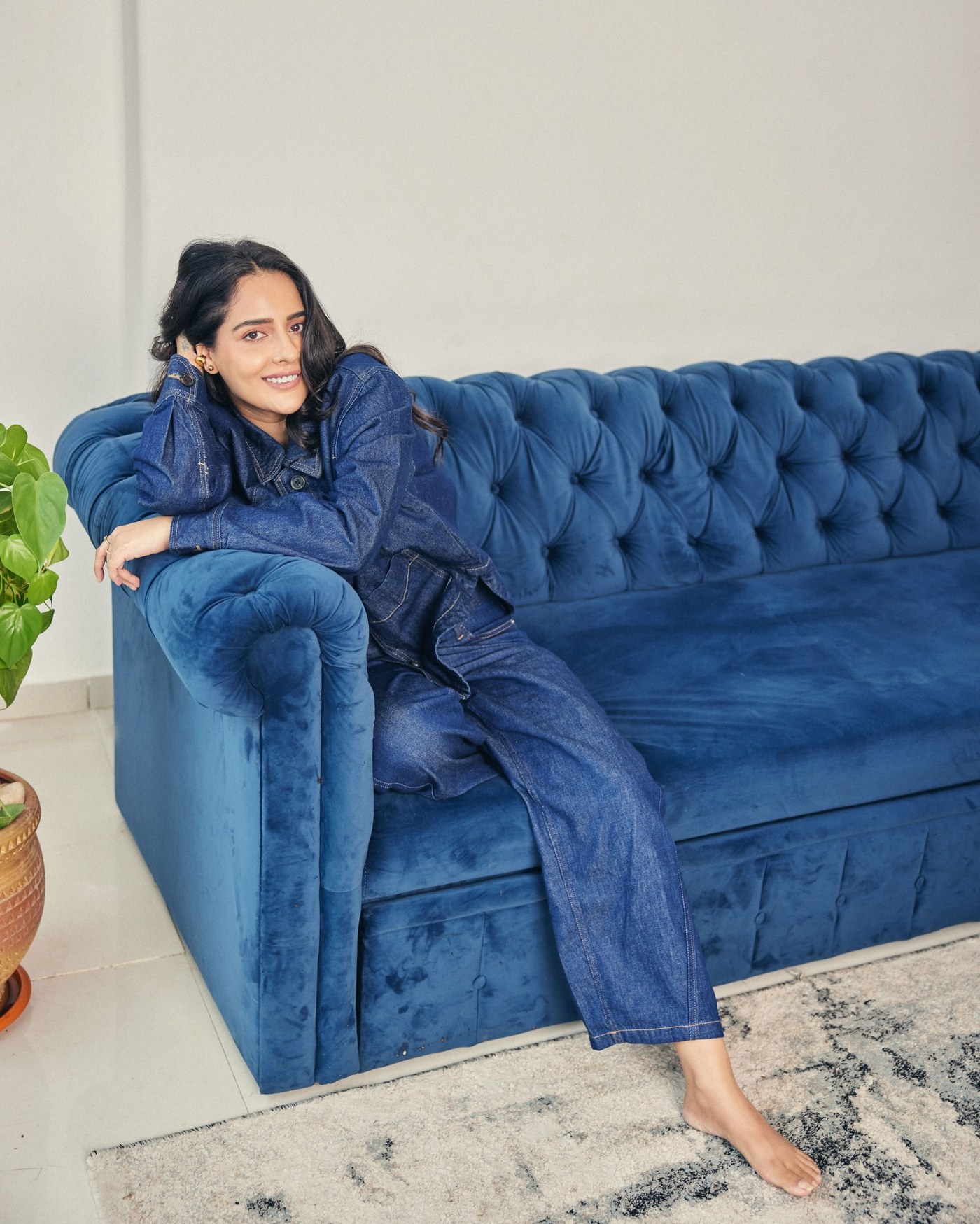 Malvi Malhotra Masters the Art of Denim Chic Streetwear Style