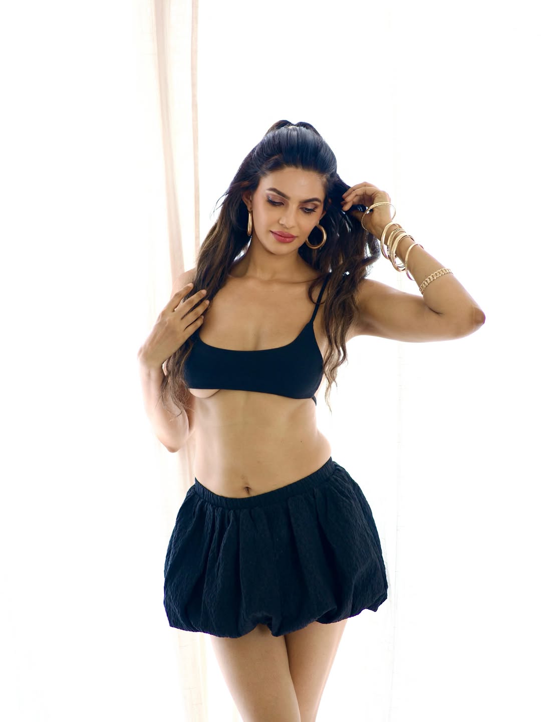 Manmeet Kaur Virk's Stunning Look Captures Hearts