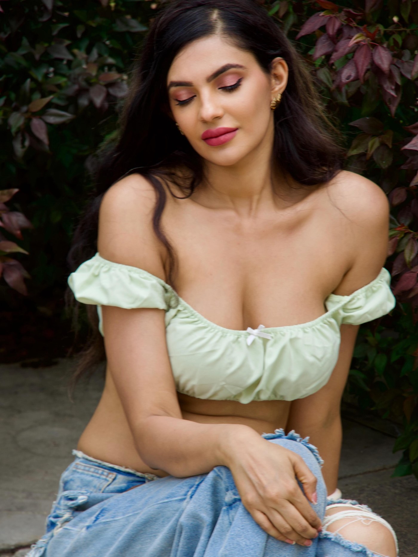 Manmeet Kaur Virk Steals the Spotlight in Chic Pastel Green Ensemble