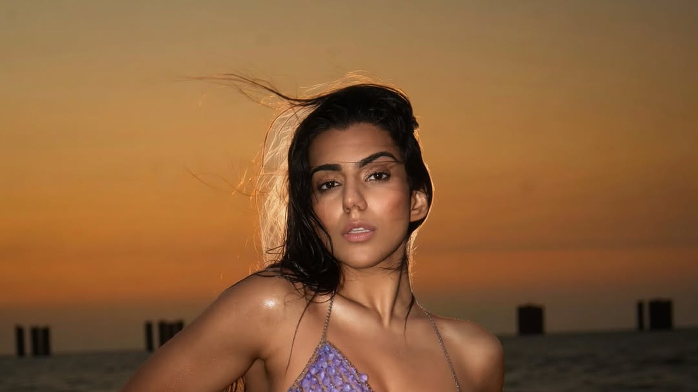 Mannat Khanna's Sunset Beach Glamour Redefines Boho Beach Style