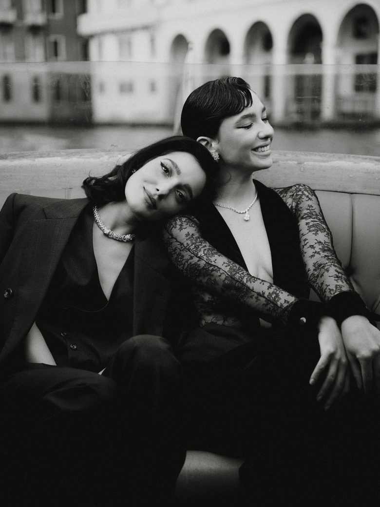 Matilda De Angelis Captures the Venetian Spotlight in Elegant Ensemble