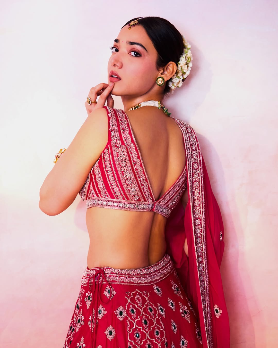 Medha Shankr's Stunning Red Lehenga Looks