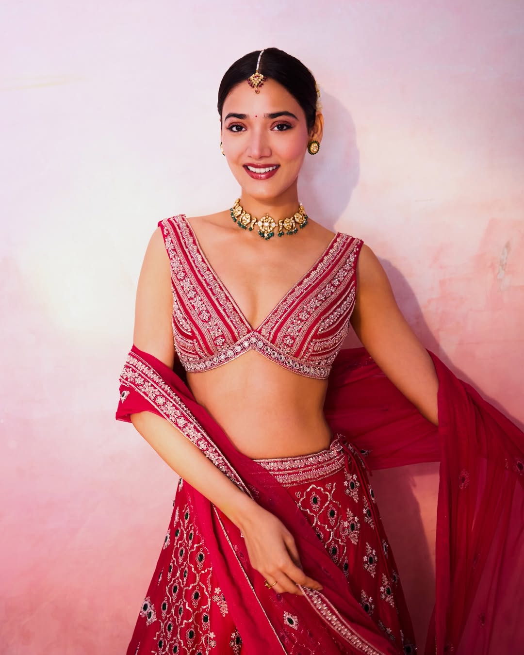 Medha Shankr's Stunning Red Lehenga Looks