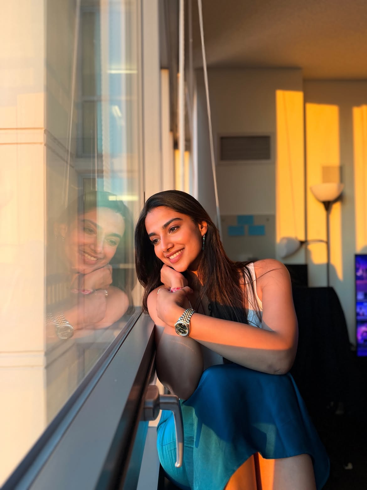 Navy Blue Dreams: Meenaakshi Chaudhary's Stunning Look