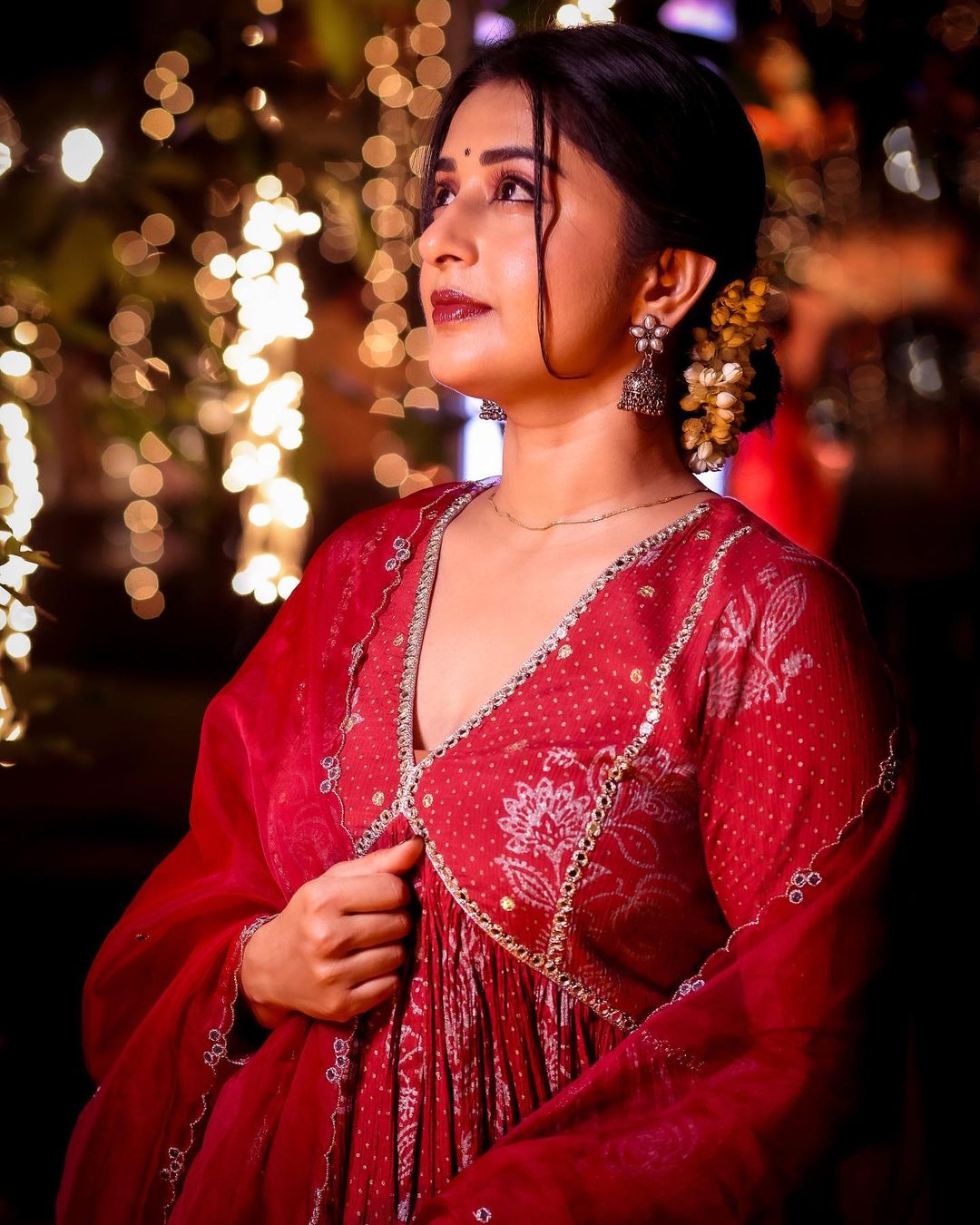 Meera Jasmine Latest Photos Stunning Looks and Glamour