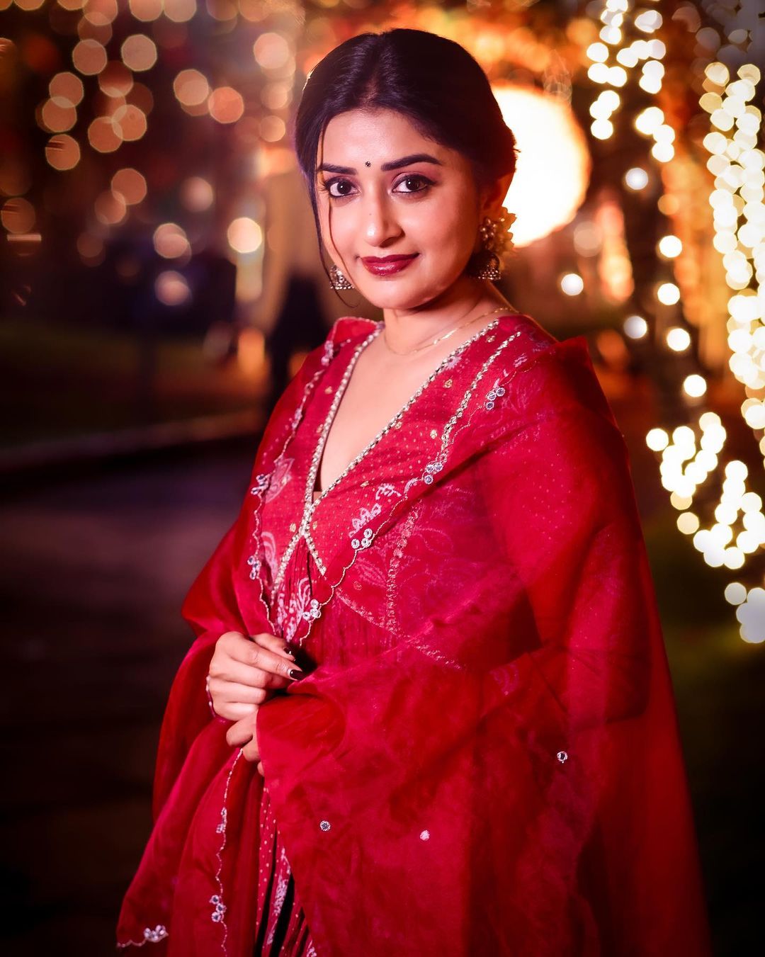 Meera Jasmine Latest Photos Stunning Looks and Glamour
