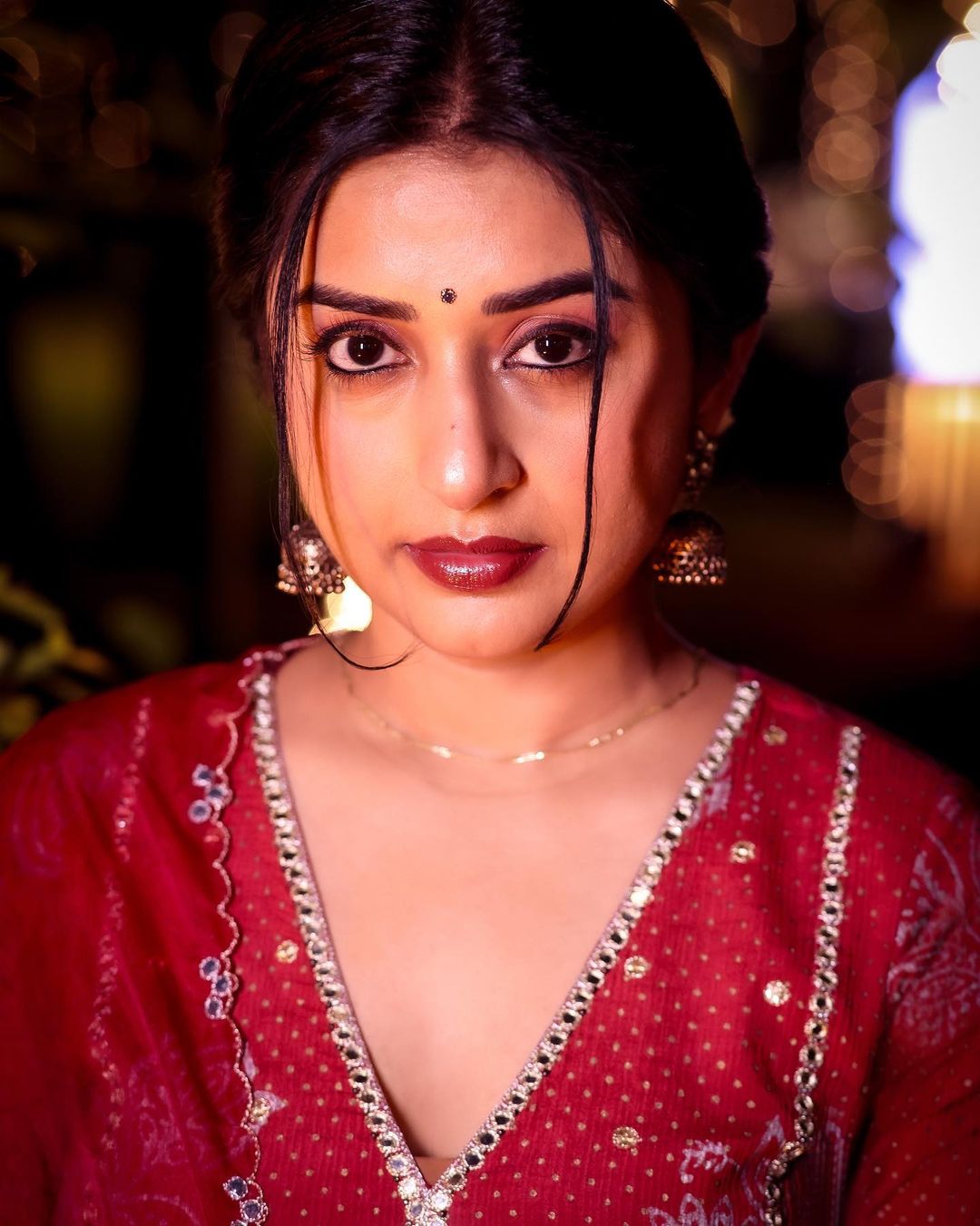 Meera Jasmine Latest Photos Stunning Looks and Glamour