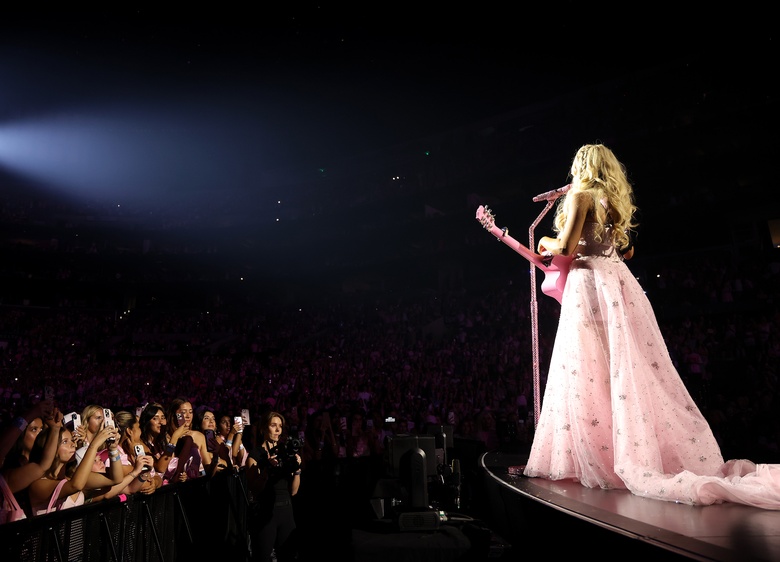 Nashville's Sweetheart: Capturing the Magic of Megan Moroney’s Star Shine!