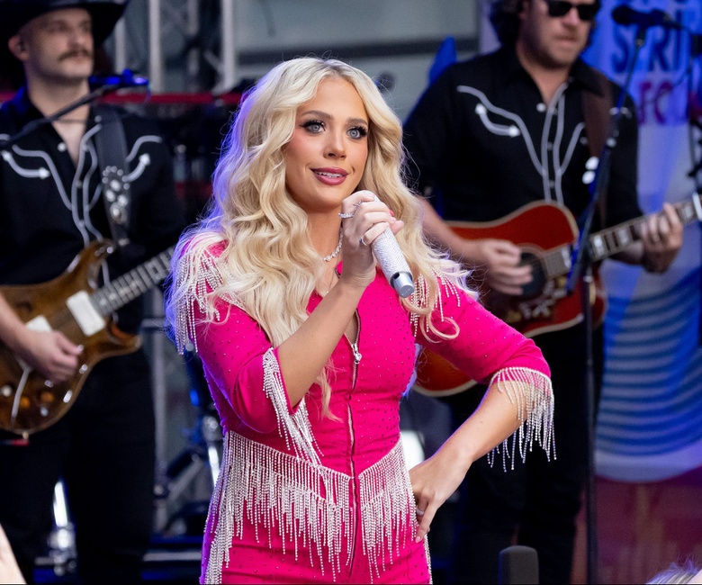 Megan Moroney Shines Brightly on the NBC Today Show!