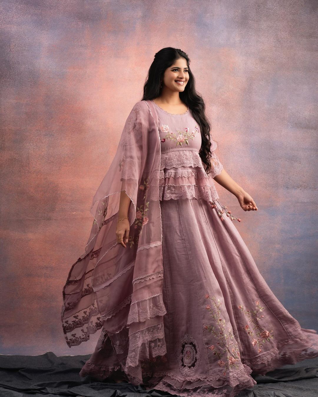Megha Akash Latest Stunning Photos and Fashion Looks
