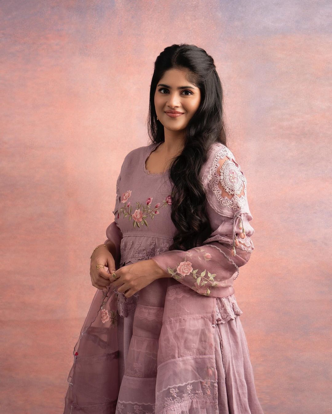 Megha Akash Latest Stunning Photos and Fashion Looks