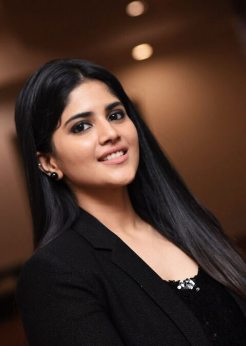 Megha Akash: Black Ensemble Glamour