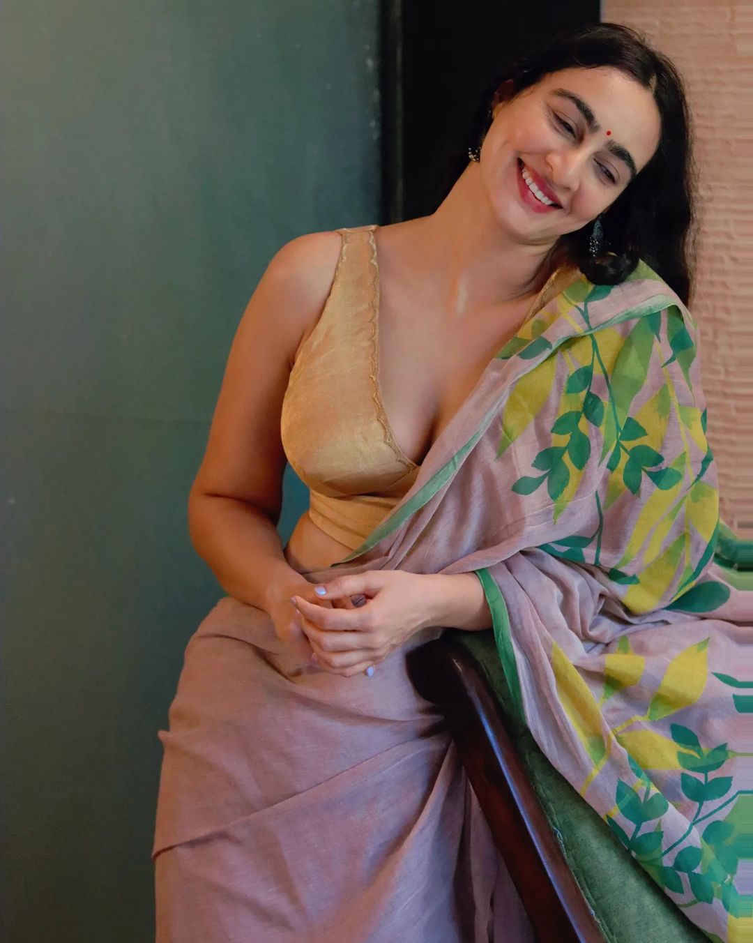 Megha Shukla Stunning Saree Glamour Photos You Must See
